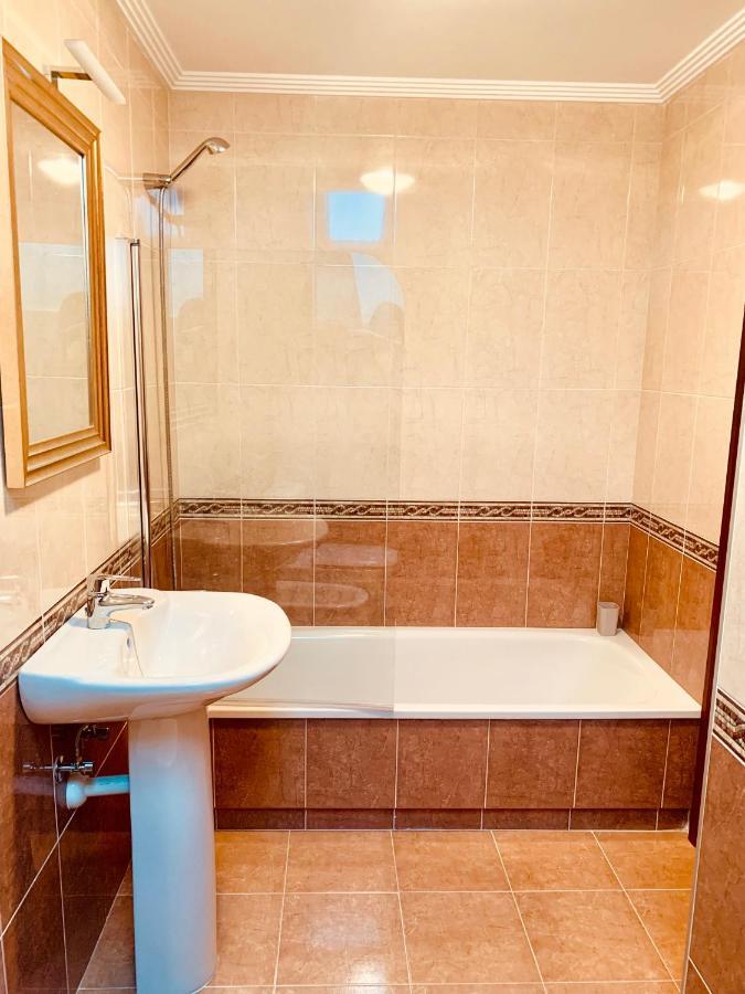 Ferienwohnung Alfaraz Avilés Exterior foto