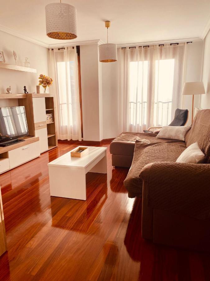 Ferienwohnung Alfaraz Avilés Exterior foto