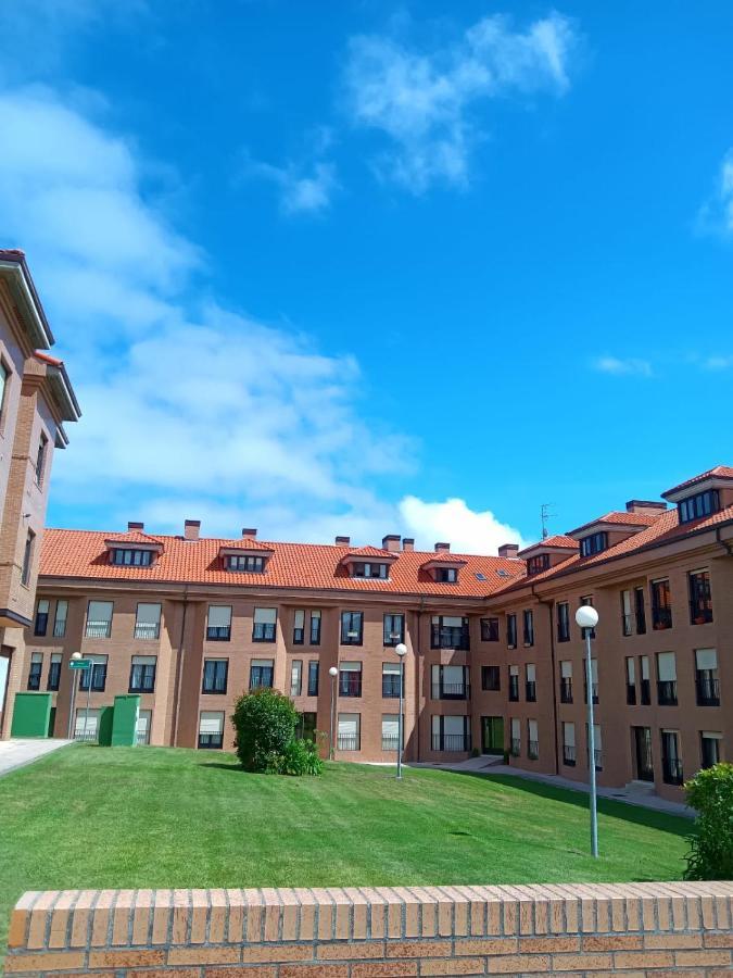 Ferienwohnung Alfaraz Avilés Exterior foto